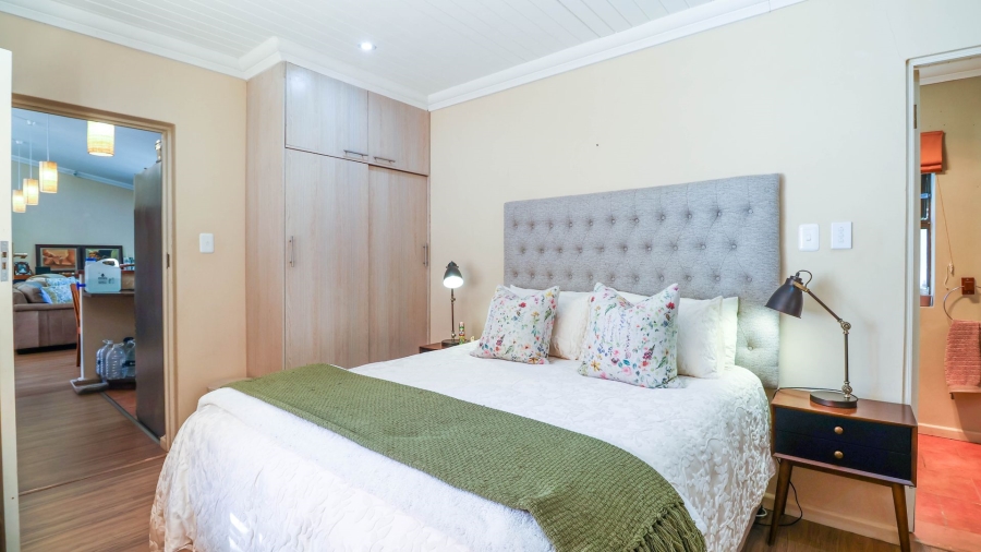 2 Bedroom Property for Sale in Stilbaai Wes Western Cape